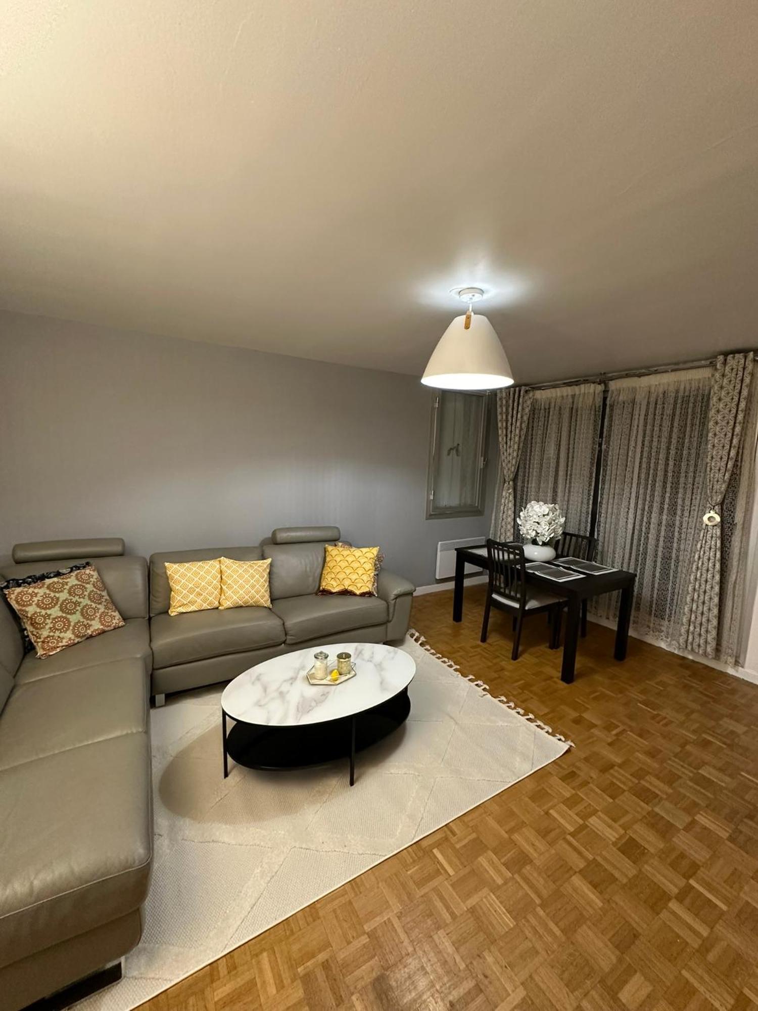 Appartement En Residence- Clichy Exterior foto