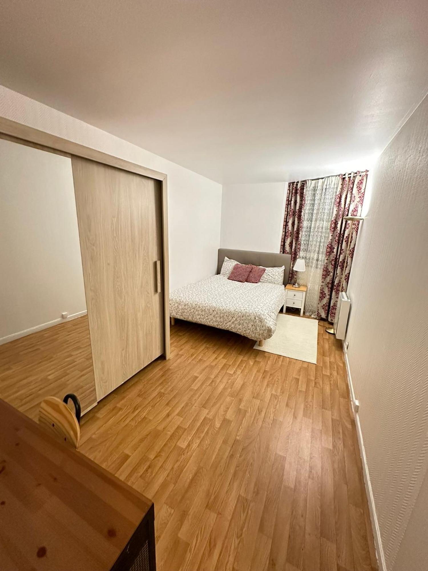 Appartement En Residence- Clichy Exterior foto